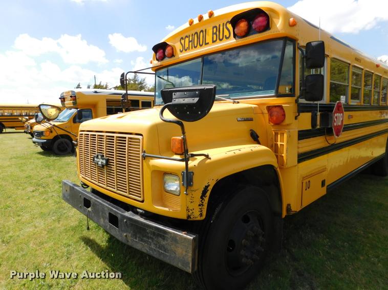 image for item DB9417 2001 Chevrolet B7 Blue Bird school bus