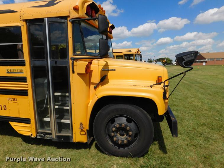 image for item DB9417 2001 Chevrolet B7 Blue Bird school bus