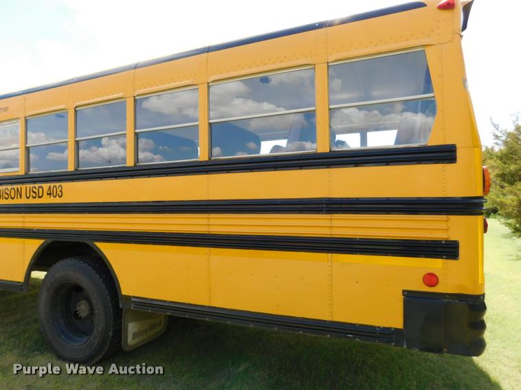 image for item DB9417 2001 Chevrolet B7 Blue Bird school bus