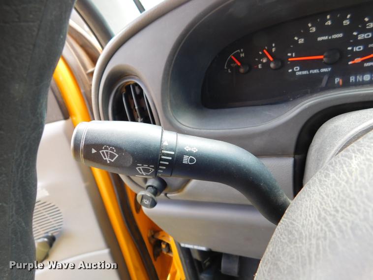 image for item DB9418 2006 Ford Econoline E450 Blue Bird school bus