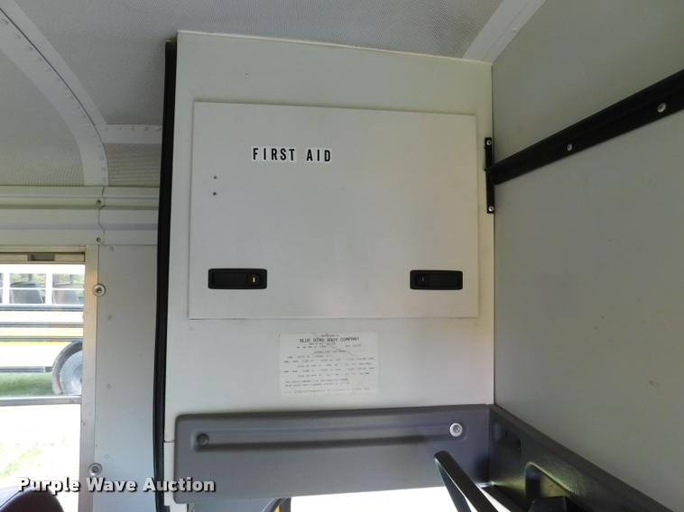 image for item DB9418 2006 Ford Econoline E450 Blue Bird school bus