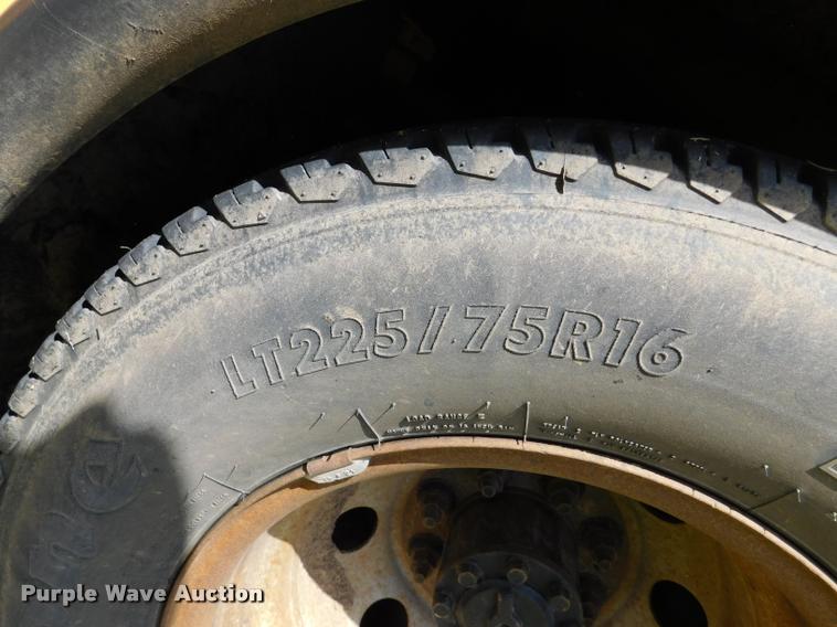 image for item DB9418 2006 Ford Econoline E450 Blue Bird school bus