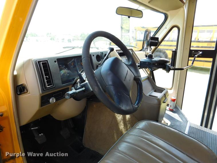 image for item DB9419 1996 Chevrolet G30 Blue Bird school bus