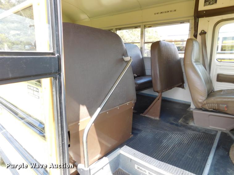 image for item DB9419 1996 Chevrolet G30 Blue Bird school bus