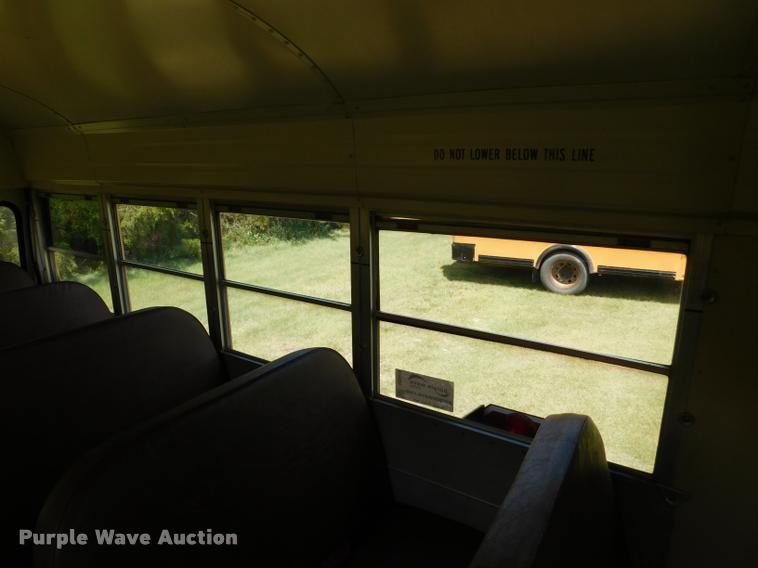 image for item DB9419 1996 Chevrolet G30 Blue Bird school bus