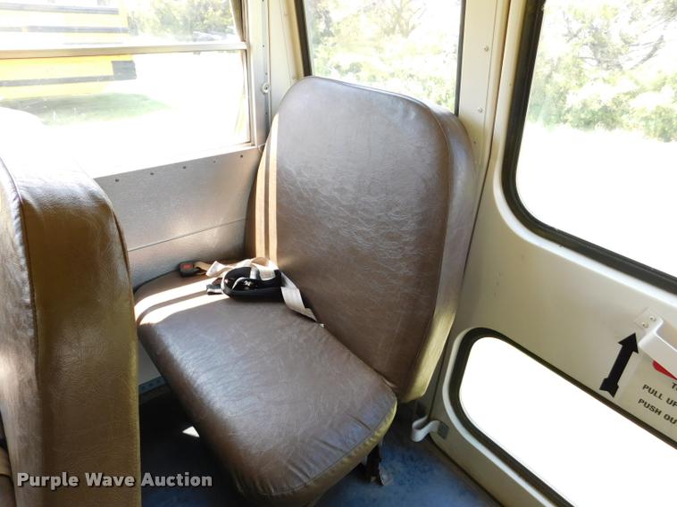 image for item DB9419 1996 Chevrolet G30 Blue Bird school bus