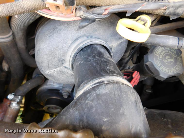 image for item DB9419 1996 Chevrolet G30 Blue Bird school bus