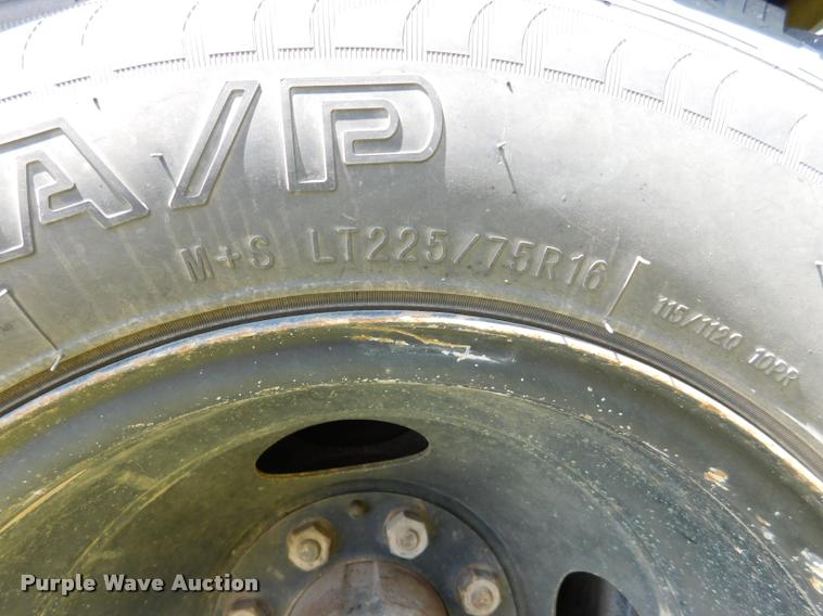 image for item DB9419 1996 Chevrolet G30 Blue Bird school bus