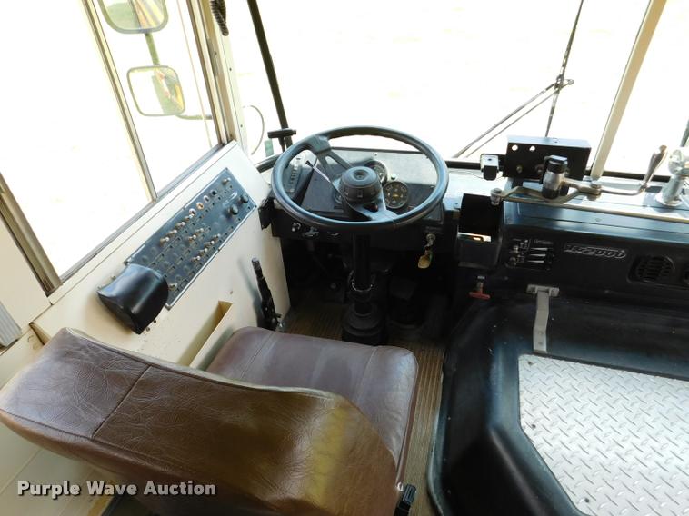 image for item DB9420 1992 Blue Bird TC2000 school bus