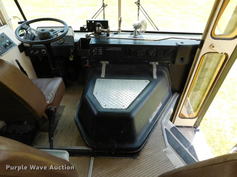 image for item DB9420 1992 Blue Bird TC2000 school bus