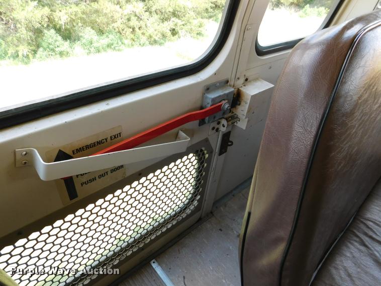 image for item DB9420 1992 Blue Bird TC2000 school bus