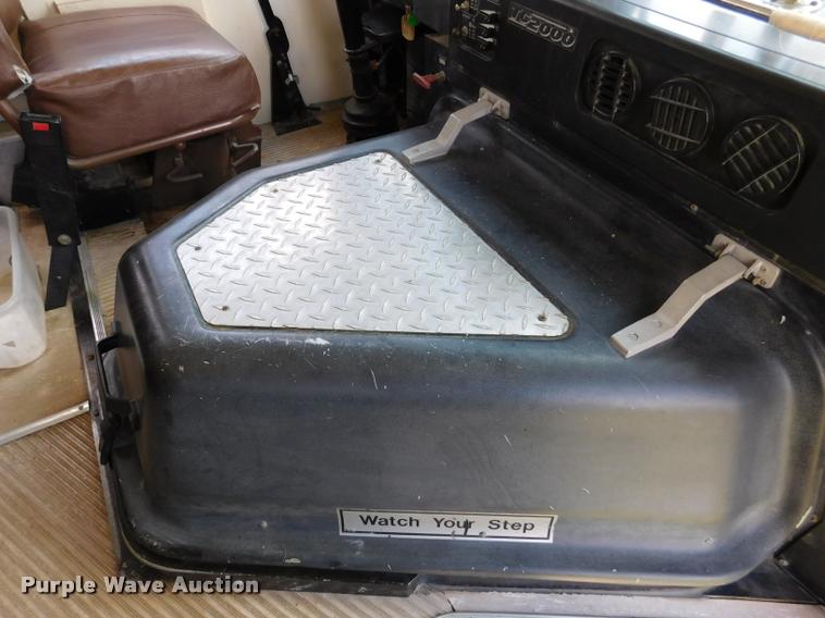 image for item DB9420 1992 Blue Bird TC2000 school bus