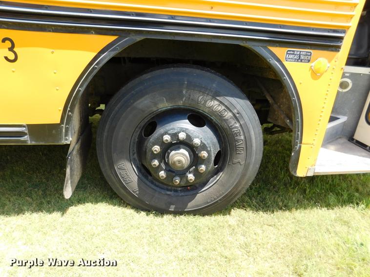 image for item DB9420 1992 Blue Bird TC2000 school bus