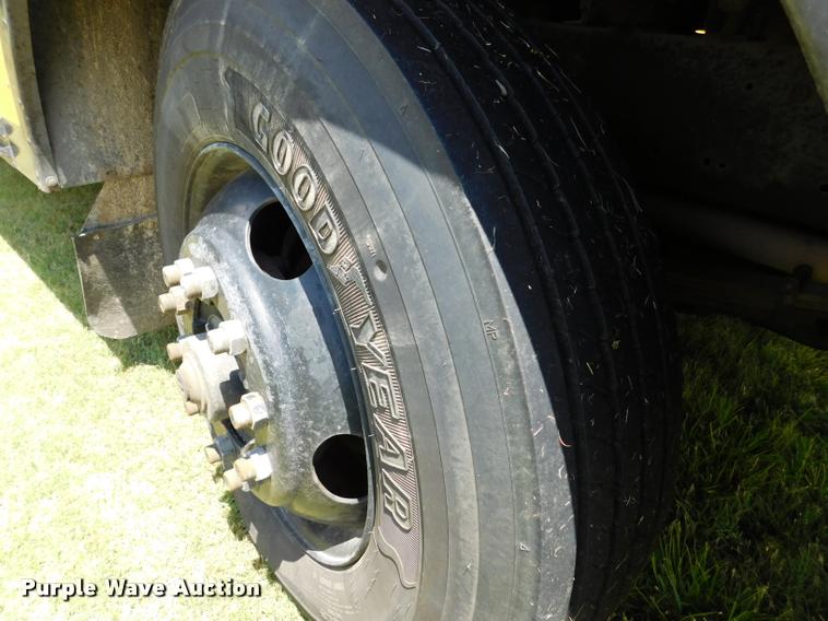 image for item DB9420 1992 Blue Bird TC2000 school bus