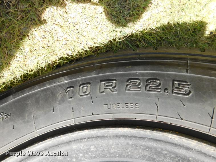 image for item DB9420 1992 Blue Bird TC2000 school bus