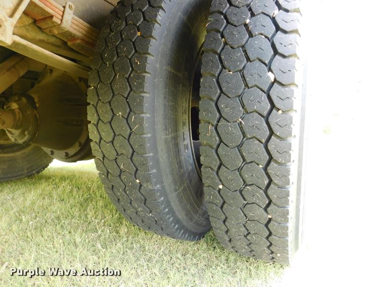 image for item DB9420 1992 Blue Bird TC2000 school bus