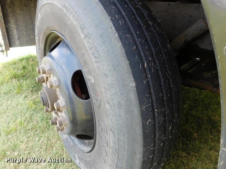 image for item DB9420 1992 Blue Bird TC2000 school bus