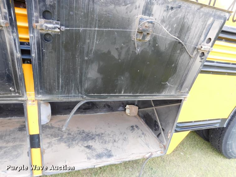 image for item DB9420 1992 Blue Bird TC2000 school bus