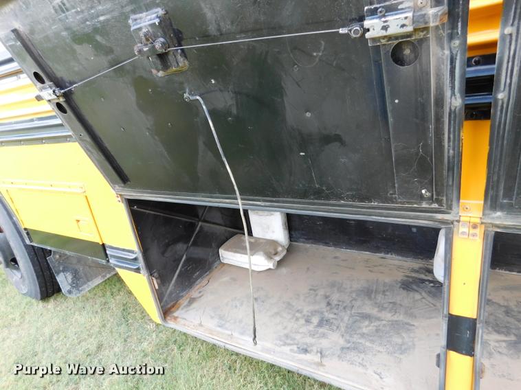 image for item DB9420 1992 Blue Bird TC2000 school bus