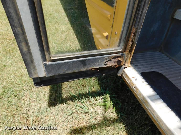 image for item DB9421 1996 Chevrolet B7 Blue Bird school bus