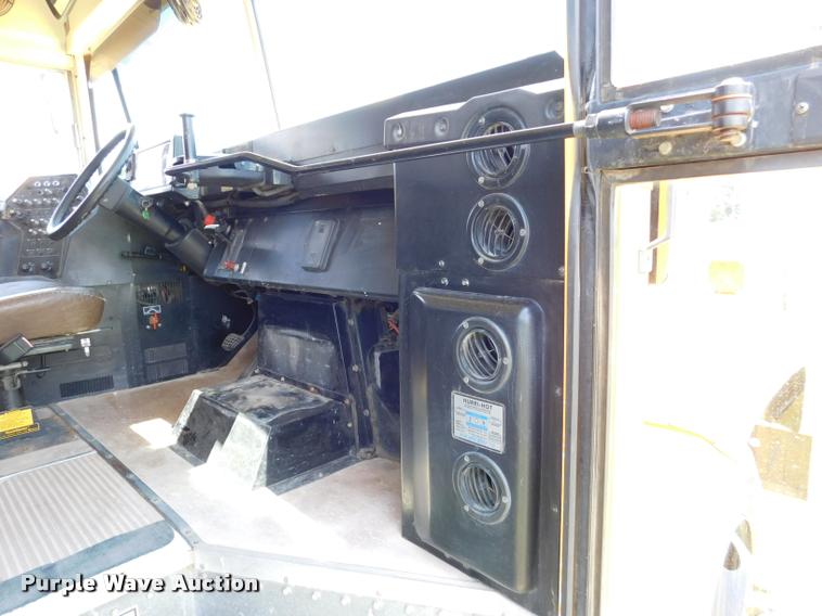 image for item DB9421 1996 Chevrolet B7 Blue Bird school bus