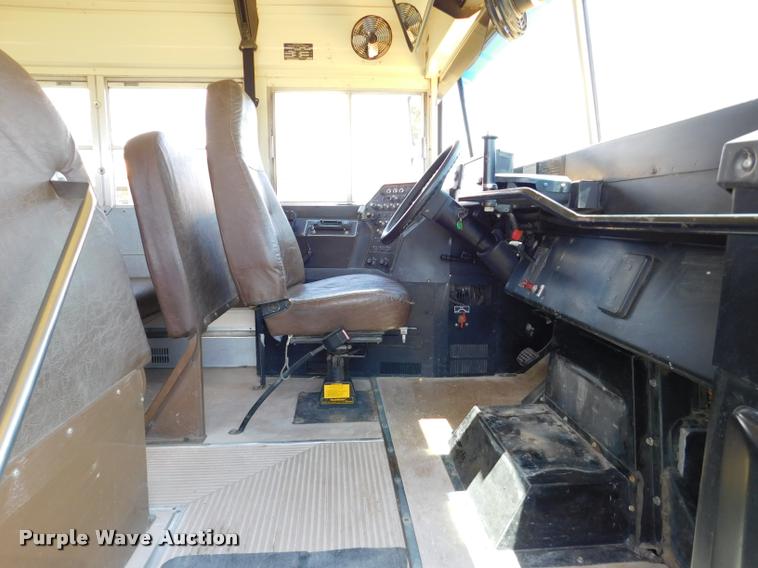 image for item DB9421 1996 Chevrolet B7 Blue Bird school bus