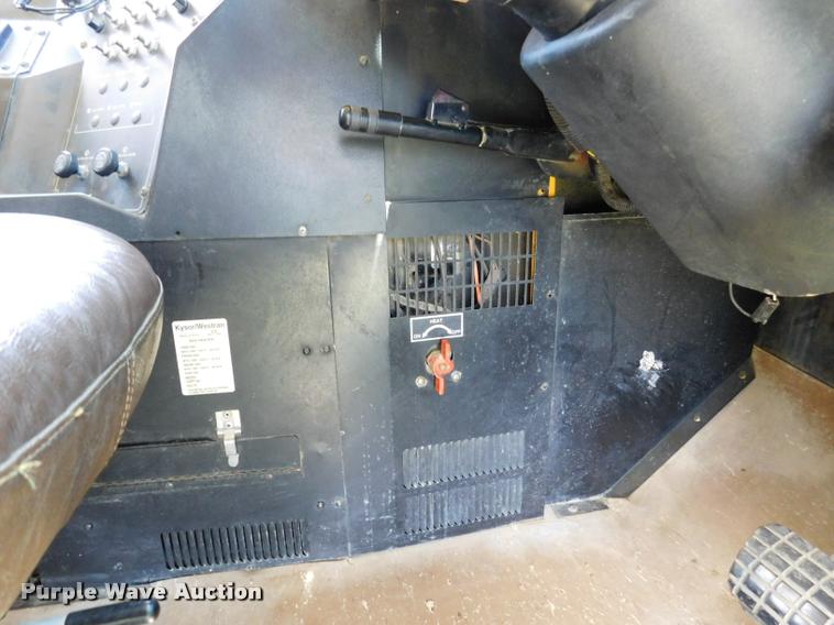 image for item DB9421 1996 Chevrolet B7 Blue Bird school bus