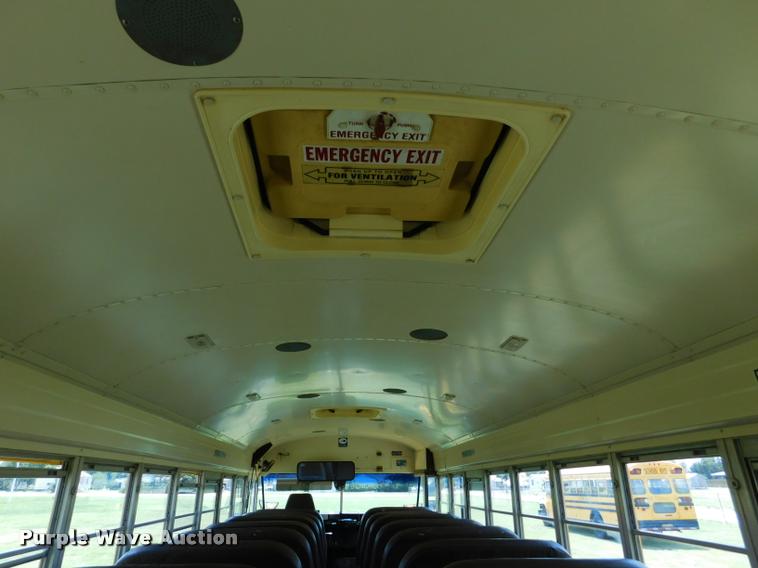 image for item DB9421 1996 Chevrolet B7 Blue Bird school bus