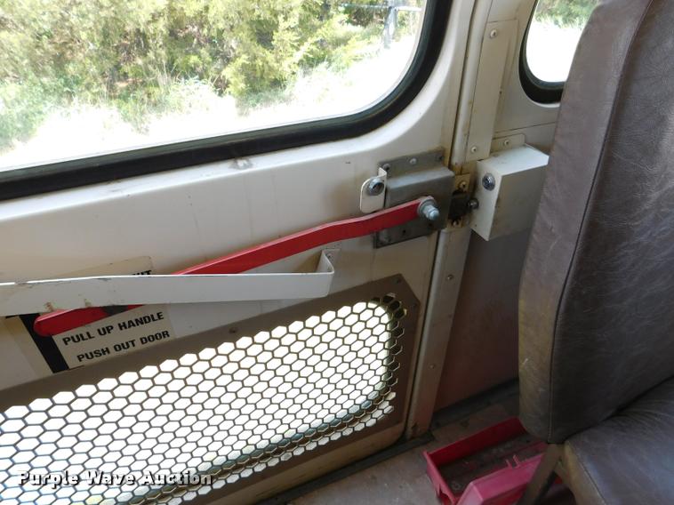 image for item DB9421 1996 Chevrolet B7 Blue Bird school bus