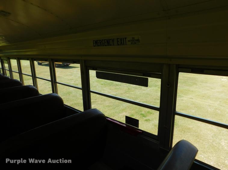 image for item DB9421 1996 Chevrolet B7 Blue Bird school bus