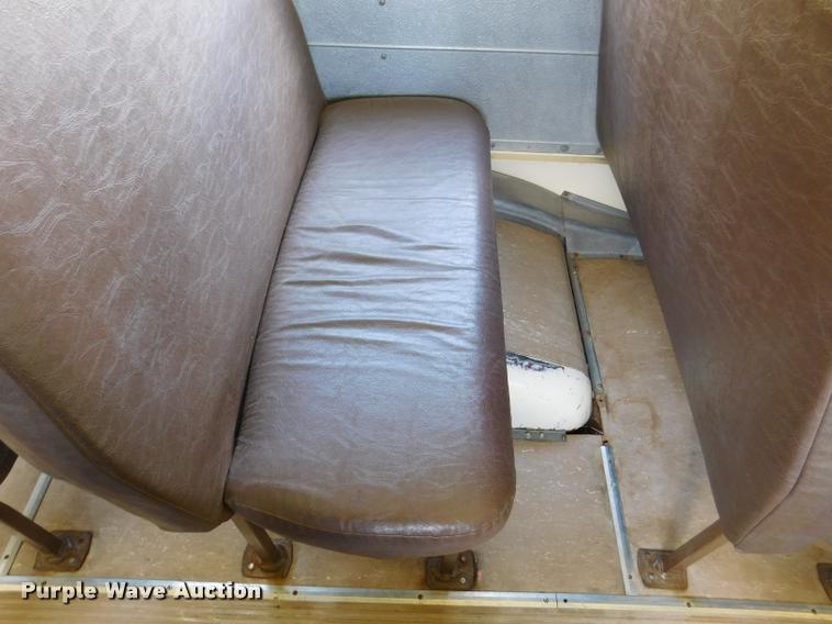 image for item DB9421 1996 Chevrolet B7 Blue Bird school bus