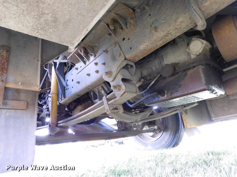 image for item DB9421 1996 Chevrolet B7 Blue Bird school bus