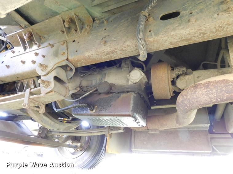 image for item DB9421 1996 Chevrolet B7 Blue Bird school bus