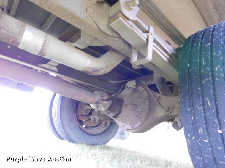 image for item DB9421 1996 Chevrolet B7 Blue Bird school bus