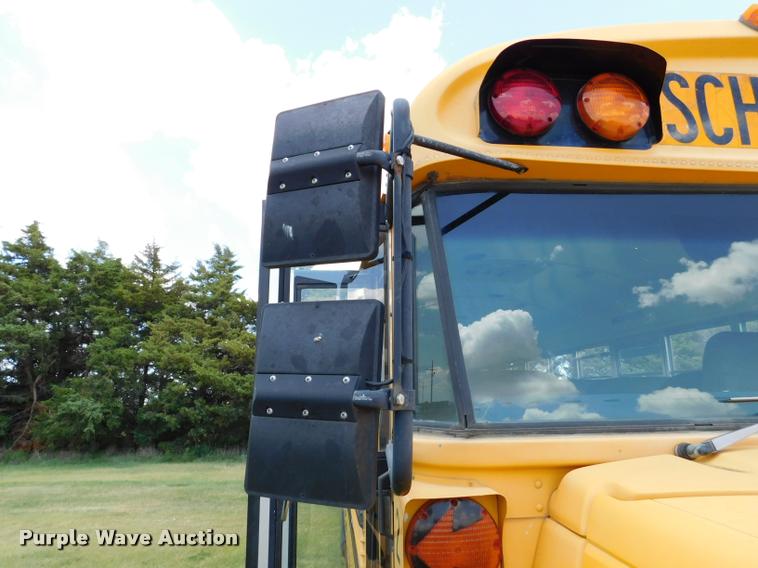 image for item DB9421 1996 Chevrolet B7 Blue Bird school bus