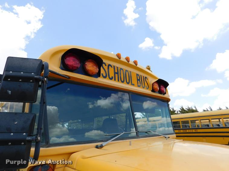 image for item DB9421 1996 Chevrolet B7 Blue Bird school bus