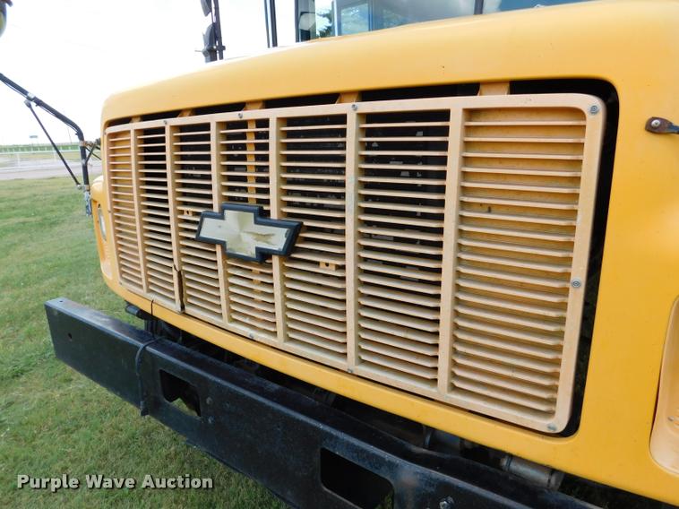 image for item DB9421 1996 Chevrolet B7 Blue Bird school bus