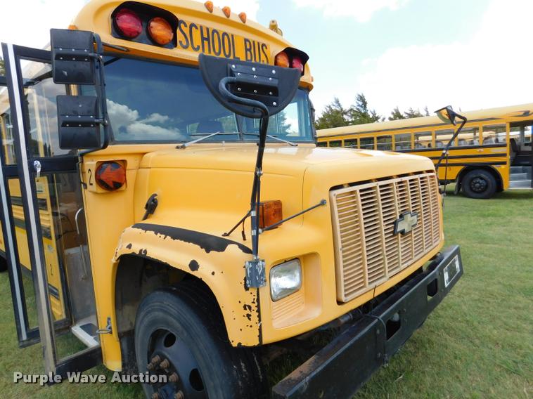 image for item DB9421 1996 Chevrolet B7 Blue Bird school bus