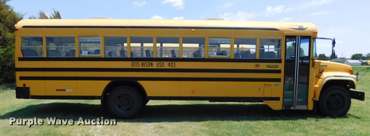 image for item DB9422 2002 Chevrolet B7 Blue Bird school bus