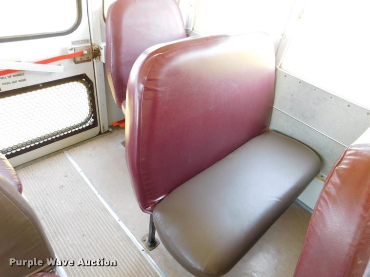 image for item DB9422 2002 Chevrolet B7 Blue Bird school bus