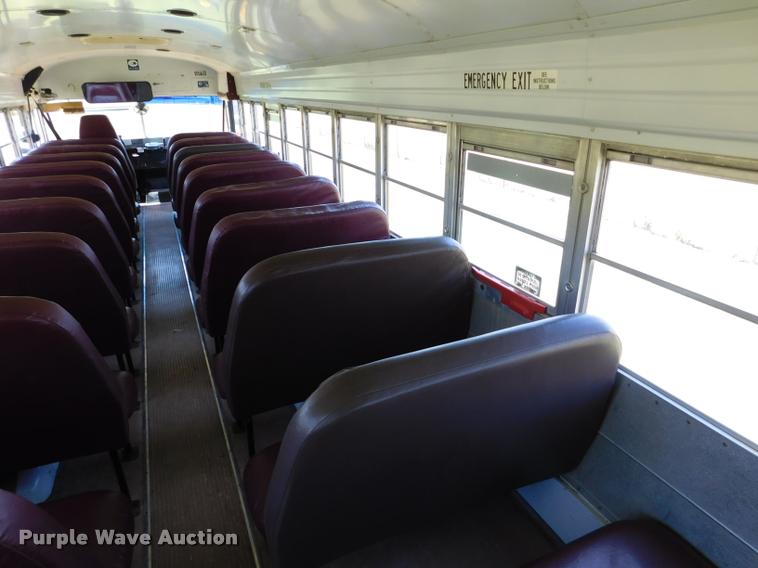 image for item DB9422 2002 Chevrolet B7 Blue Bird school bus