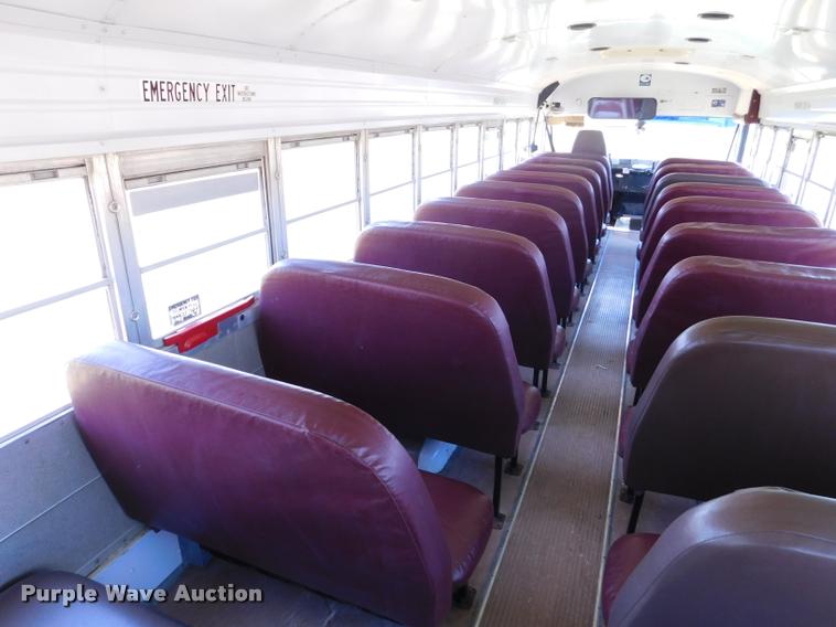 image for item DB9422 2002 Chevrolet B7 Blue Bird school bus