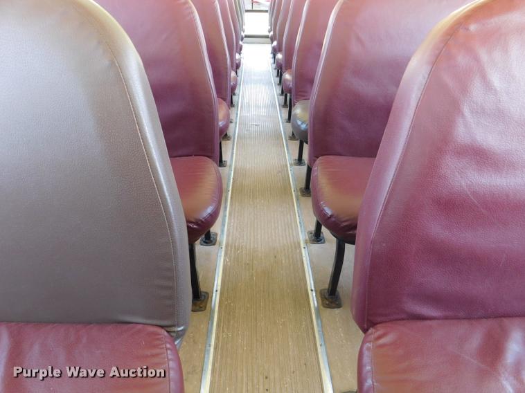 image for item DB9422 2002 Chevrolet B7 Blue Bird school bus