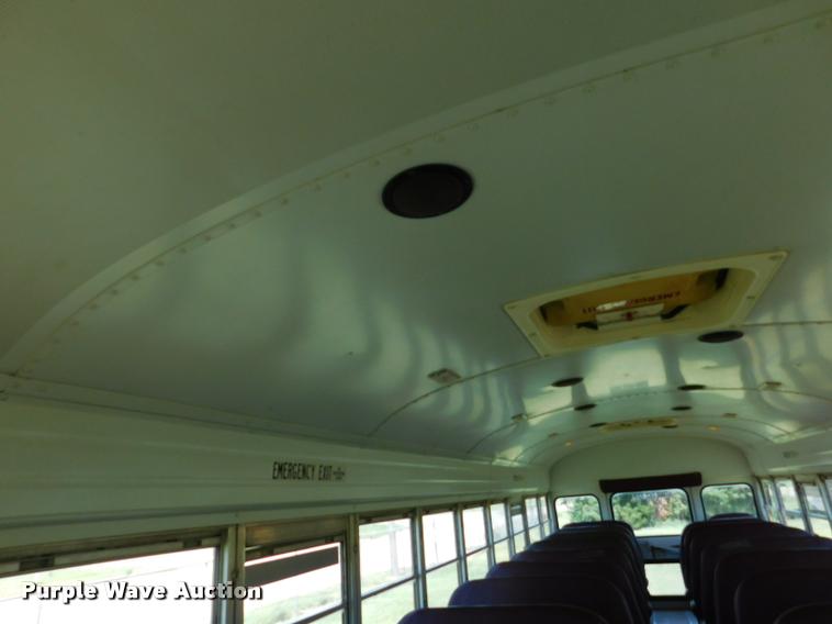 image for item DB9422 2002 Chevrolet B7 Blue Bird school bus