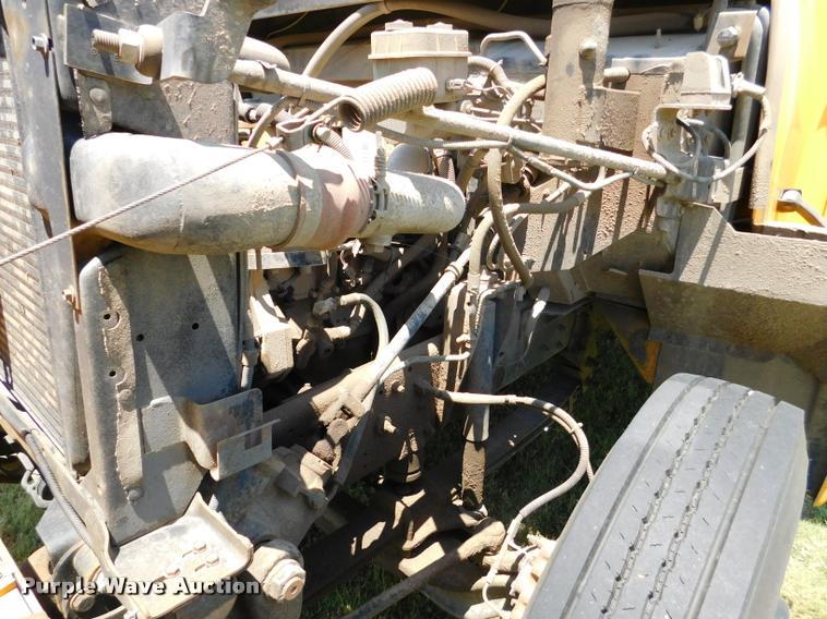 image for item DB9422 2002 Chevrolet B7 Blue Bird school bus