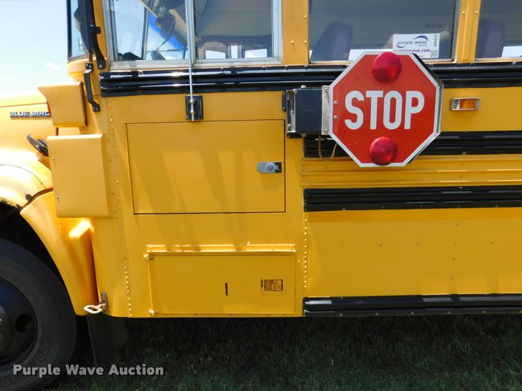 image for item DB9422 2002 Chevrolet B7 Blue Bird school bus