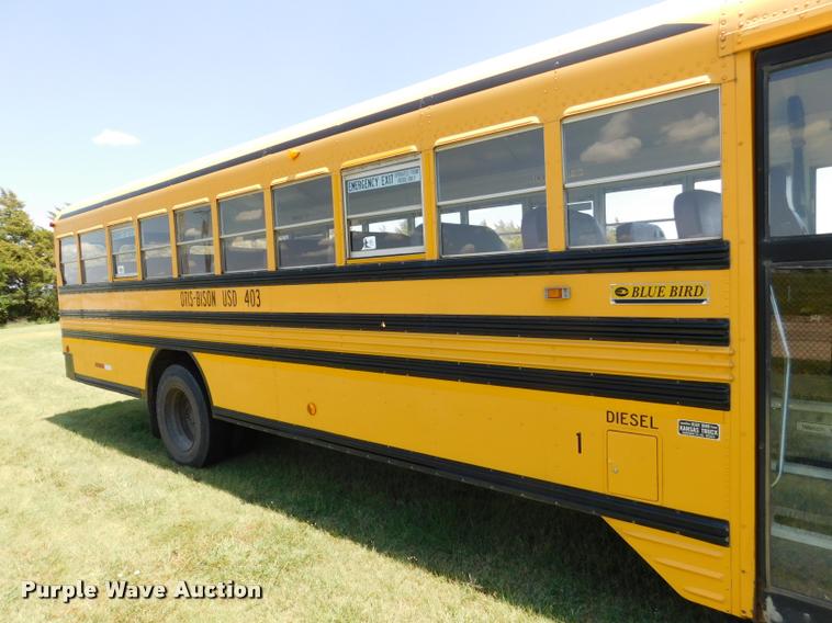 image for item DB9422 2002 Chevrolet B7 Blue Bird school bus