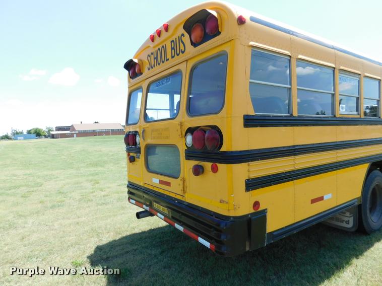 image for item DB9422 2002 Chevrolet B7 Blue Bird school bus