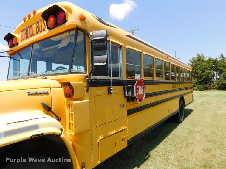 image for item DB9422 2002 Chevrolet B7 Blue Bird school bus