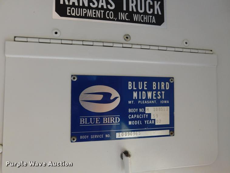 image for item DB9422 2002 Chevrolet B7 Blue Bird school bus
